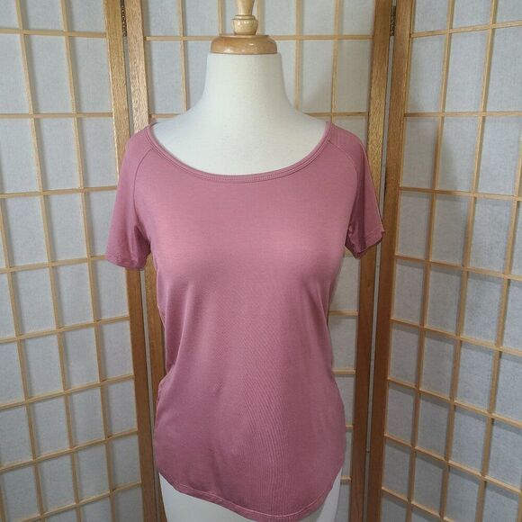 NWT The Free Yoga Sm Open Back Top - Picture 8 of 16